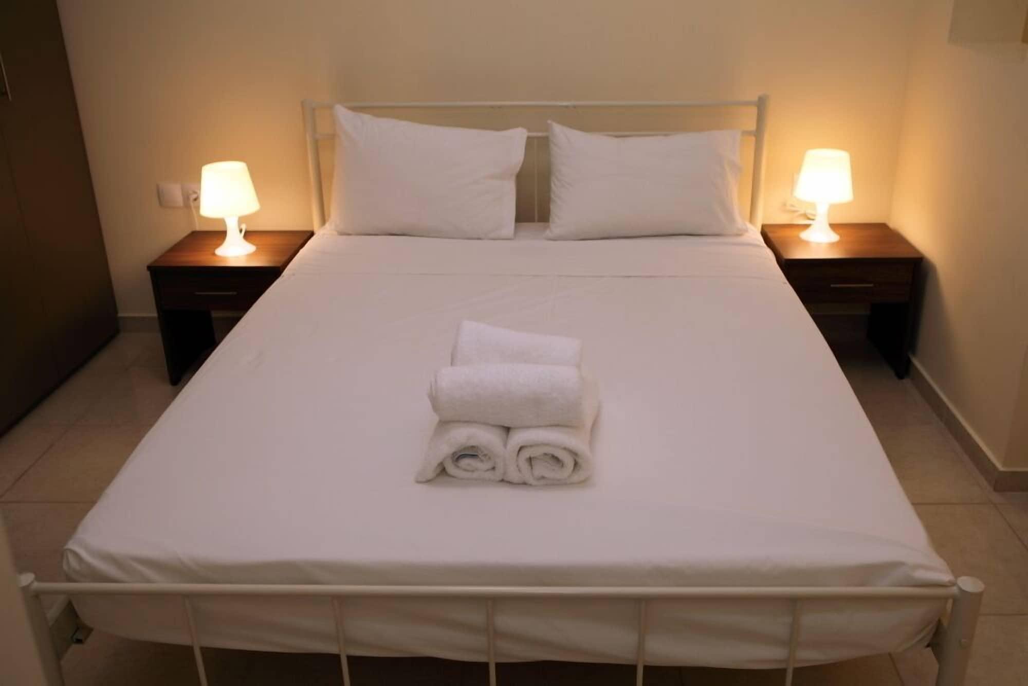 Niriides Beach Hotel Ретимно Стая снимка