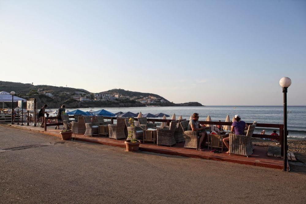 Niriides Beach Hotel Ретимно Екстериор снимка